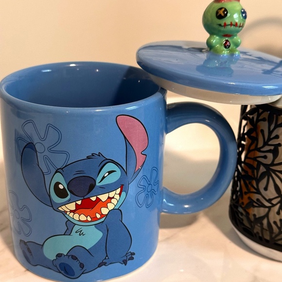 Stitch Cup w/Lid - Picture 1 of 4